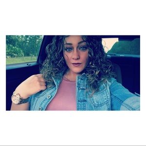 Meet your Posher, Alyssia